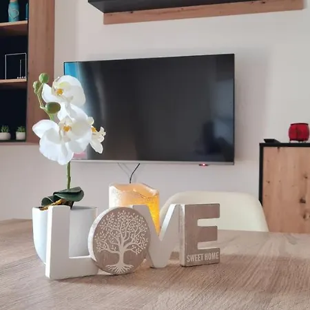 Luengihouse - Espectacular Con Piscina Apartment *