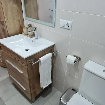 Luengihouse - Espectacular Con Piscina