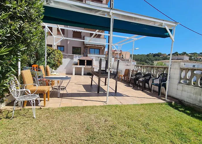 Luengihouse - Espectacular Con Piscina Daire